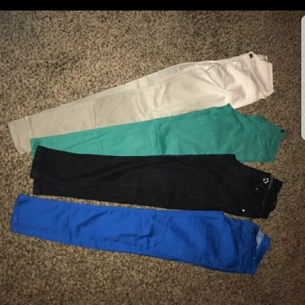ALL BRAND NEW without tag Jeans (4pairs)